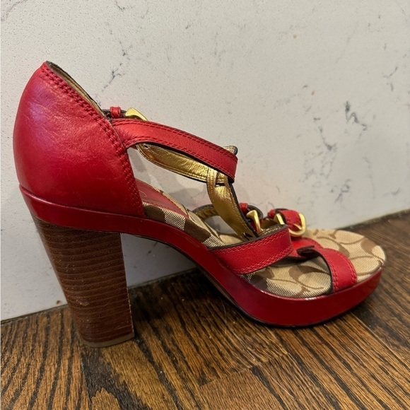 Coach Joanne Leather stacked heel with gold buckles size 7.5 women’s - Picture 2 of 8